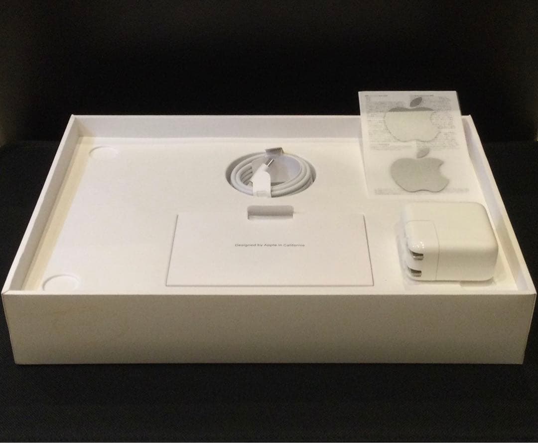 MacBook Air M1スペーグレイ