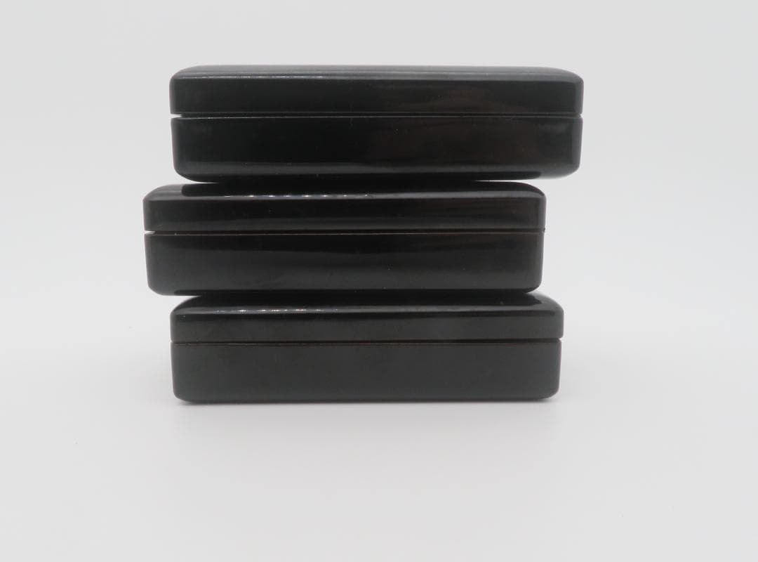 A17. 勲八等白色桐葉章　 記章 勲章 銀メダル3点