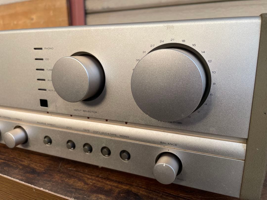 マランツ　プリメインアンプ　PM-62F