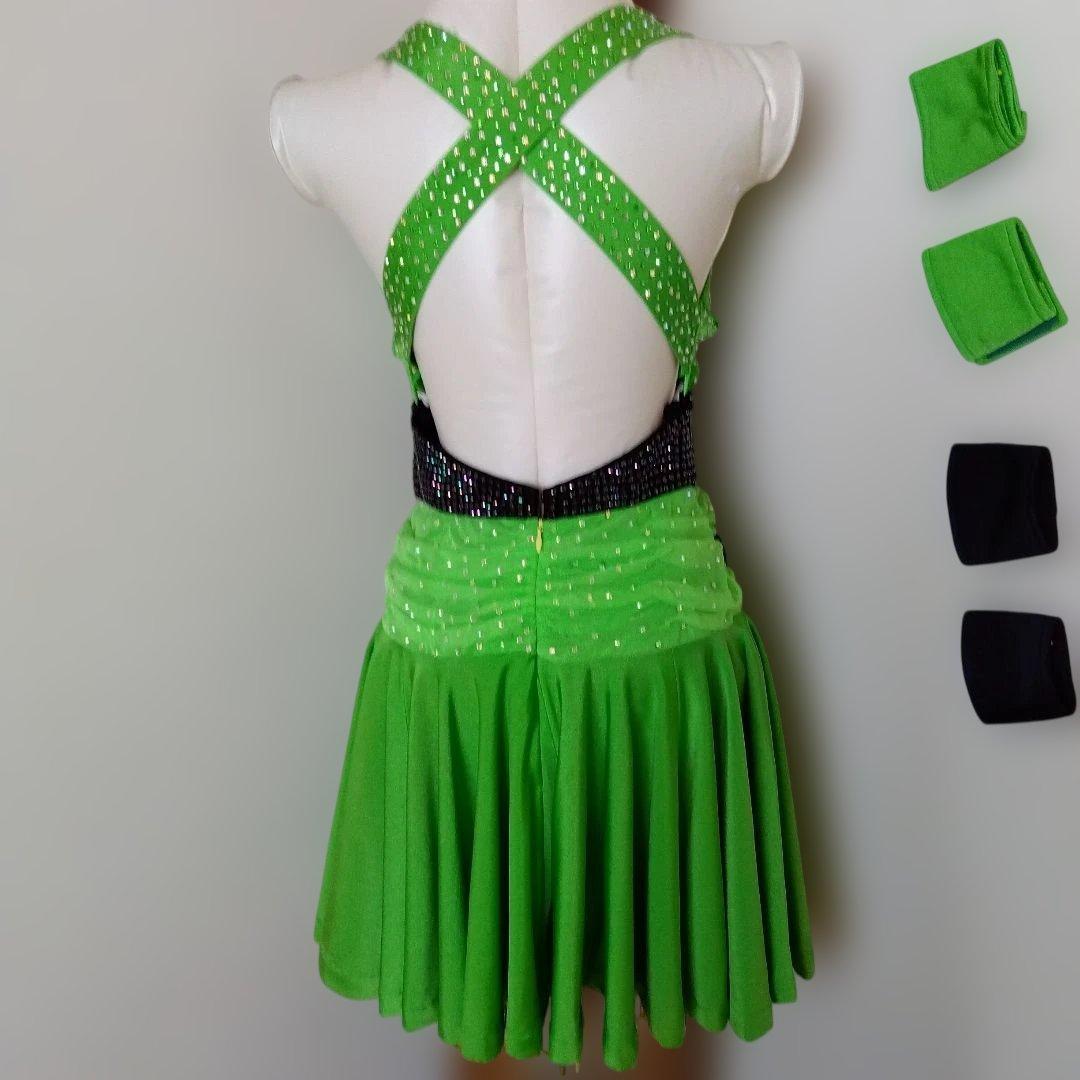 ダンス衣装　スパンコール　グリーン＆黒