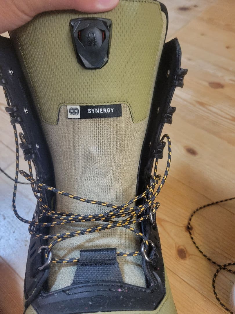 SALOMON SYNERGY サロモン シナジー