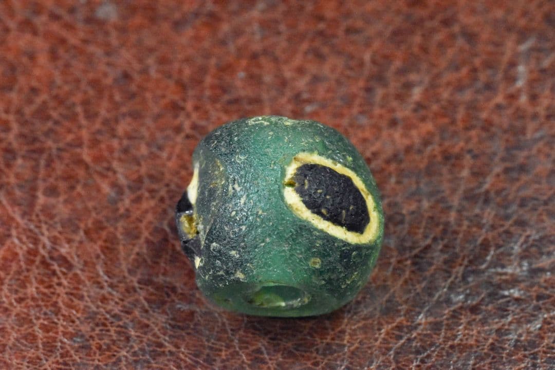 アフガニスタン産イスラムグリーンアイビーズ