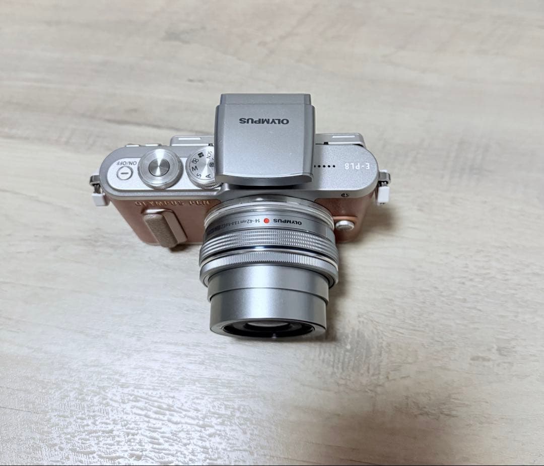 美品　OLYMPUS E−PL8 E-PL8 ミラーレス一眼レフ