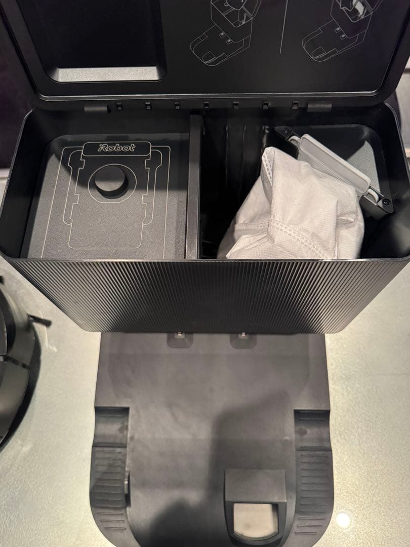 【初期化済】iRobot ロボット掃除機 ルンバ j7+