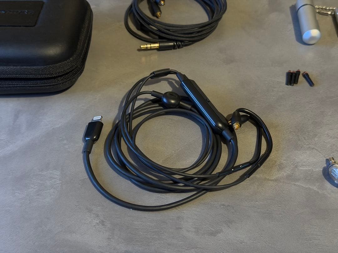 SHURE SE846 クリアとブラック 左側ユニットのみジャンク