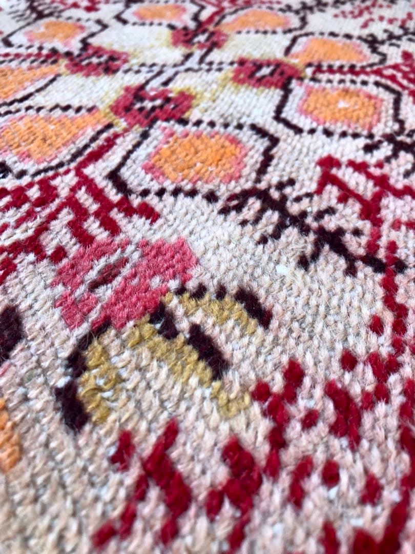 ✧憧れのギュネイ/red✧1970年代 トルコ・ヴィンテージラグ トライバルラグ