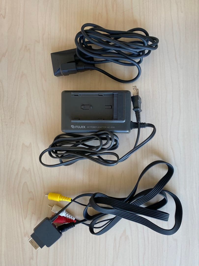FUJIX FS-30 Hi8ビデオカメラ　付属品あり