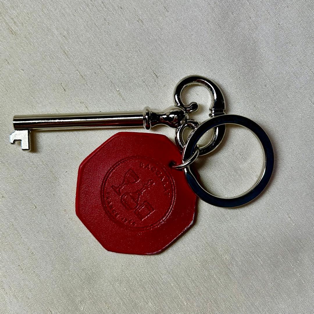 キーホルダー　ニューヨーク　おしゃれ　プレゼント　レア　バカラ　ゴージャス　カギ