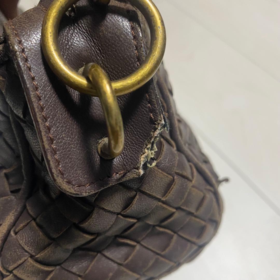 BOTTEGA VENETA イントレチャート ショルダーバッグ レザー