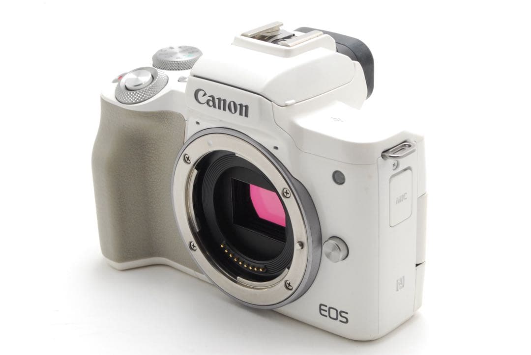 ✨極美品✨キャノン EOS Kiss M❤️Wi-Fi&ラクラク自撮り！