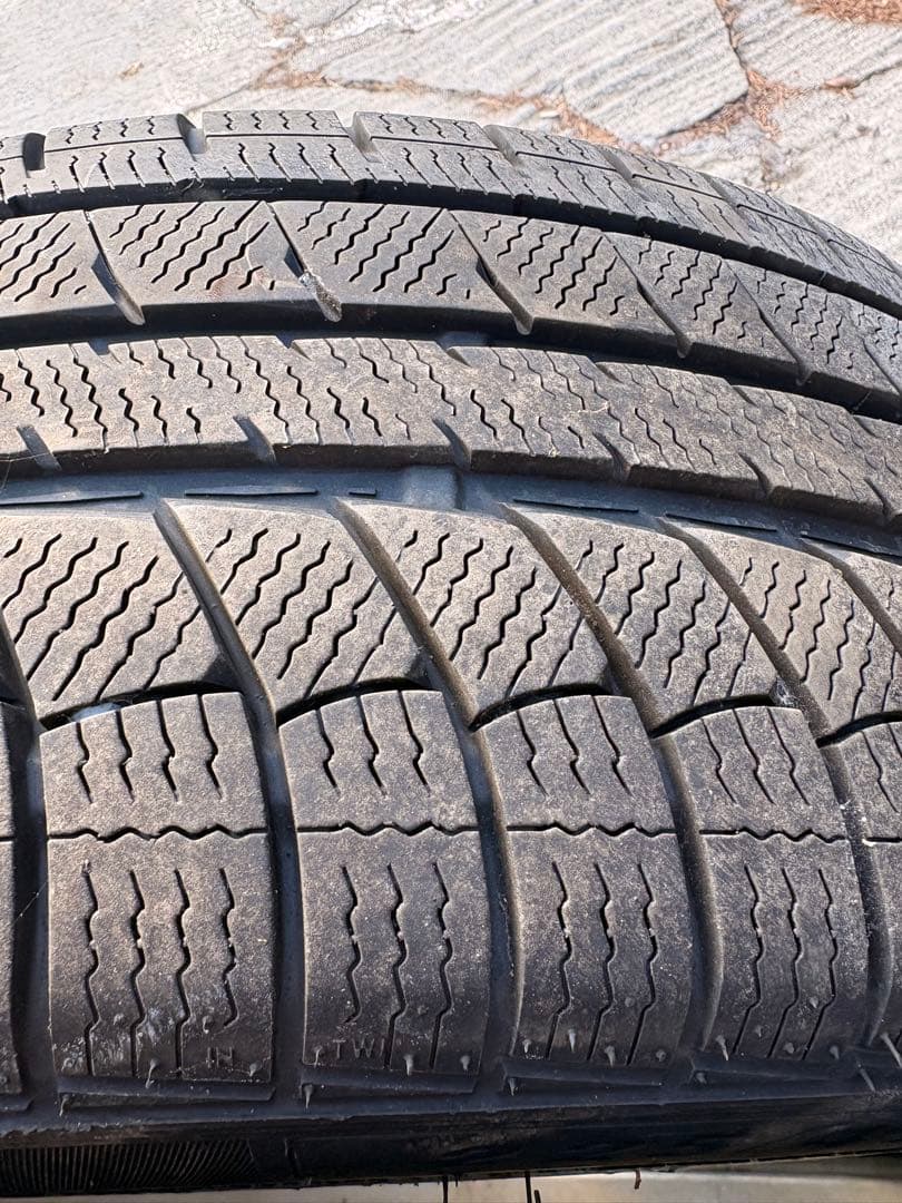  1シリーズ 純正ホイール　スタッドレス付4本セット　F20