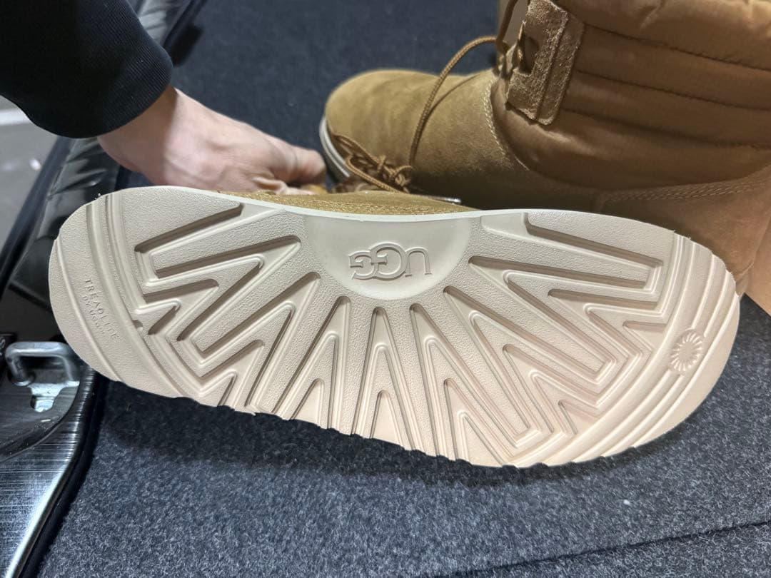 UGG ムートンブーツ 防水　ベージュ