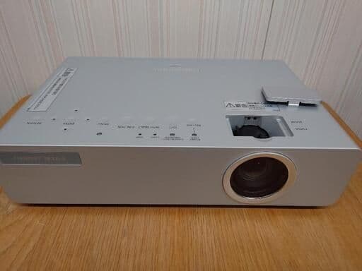 プロジェクター Panasonic PT-LW80NT