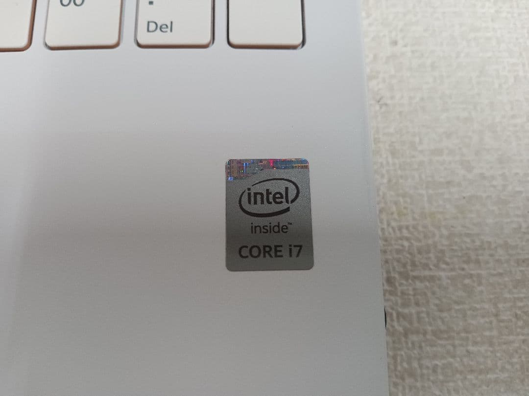 ⊕ Lifebook AH77/U FMVA77UW ストレージ無 16GB