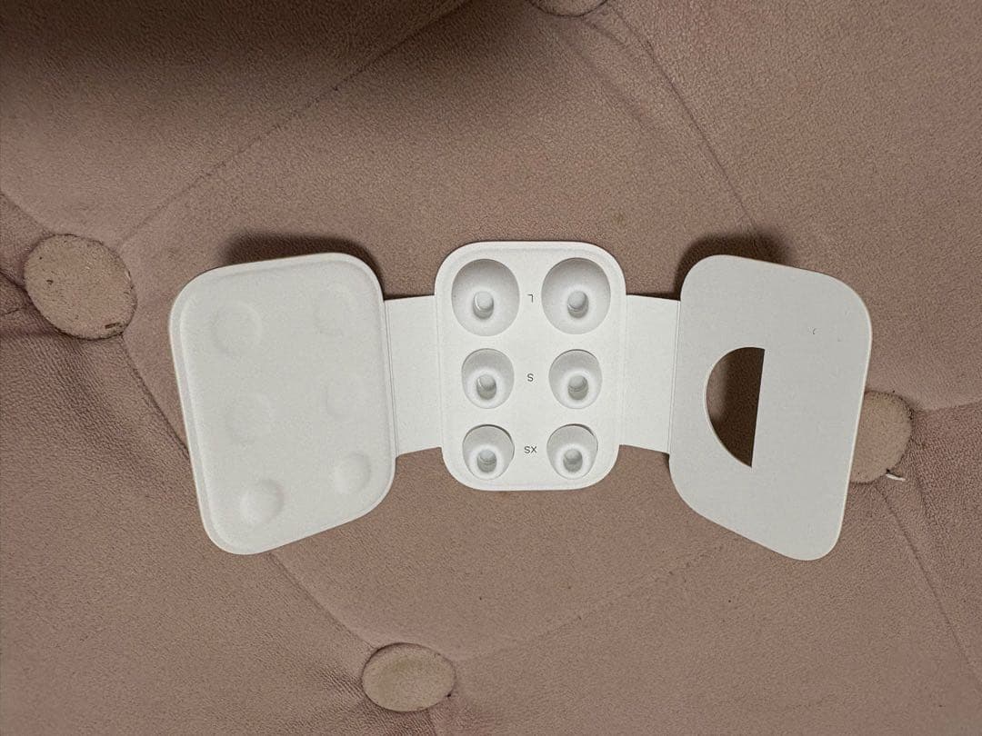 AirPods Pro 2 正規品　ケース、左耳　純正　付属品あり