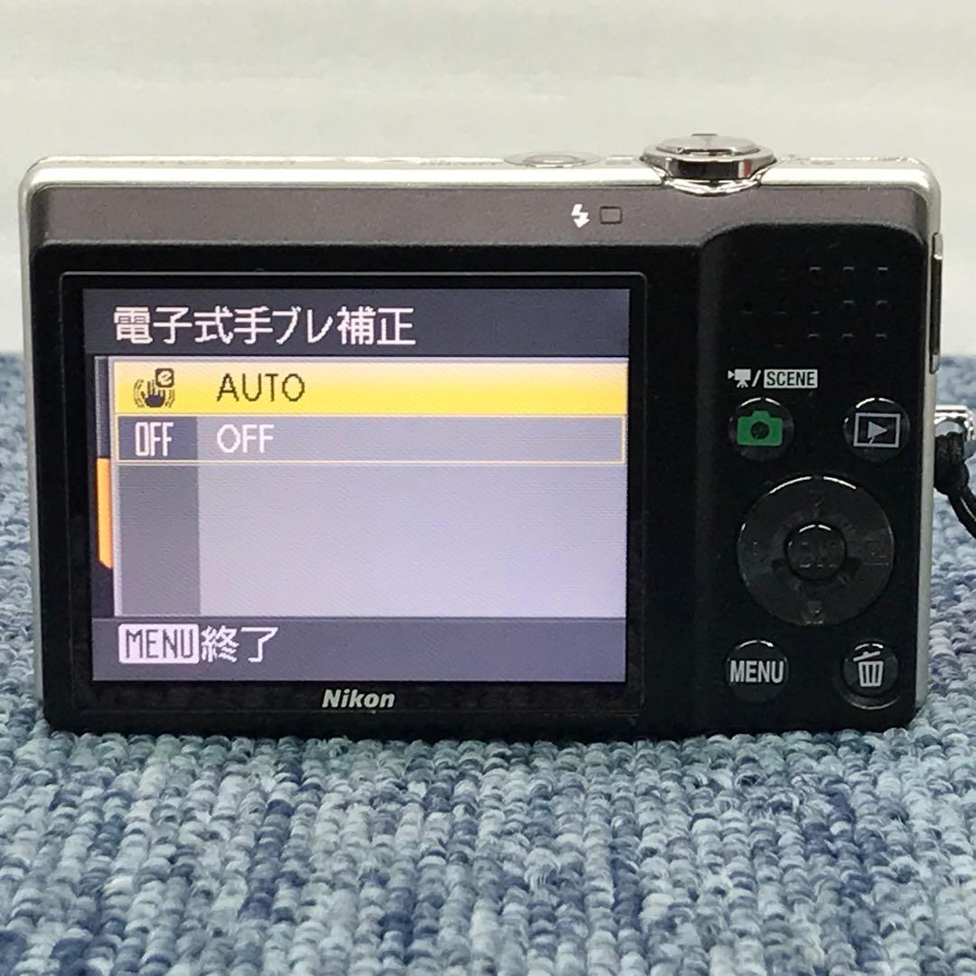 美品Nikon COOLPIX S570 シルバー