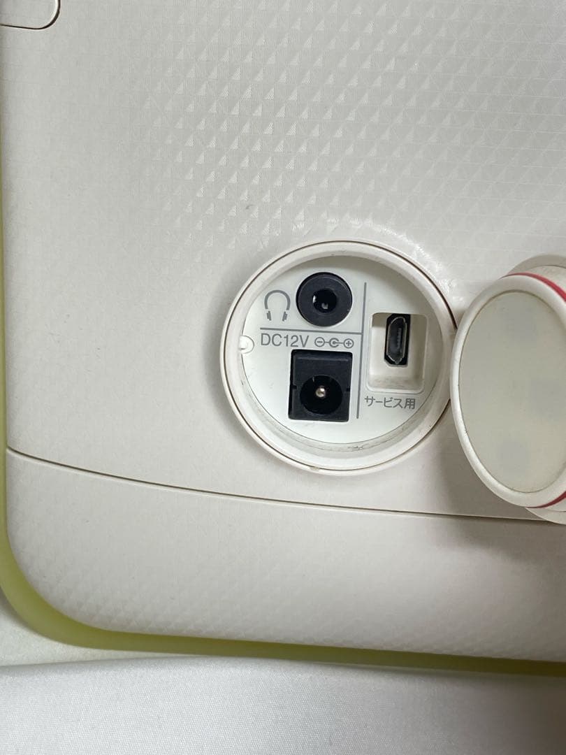 【動作品】シャープ12型 防水液晶テレビ AQUOS 2T-C12AP-W