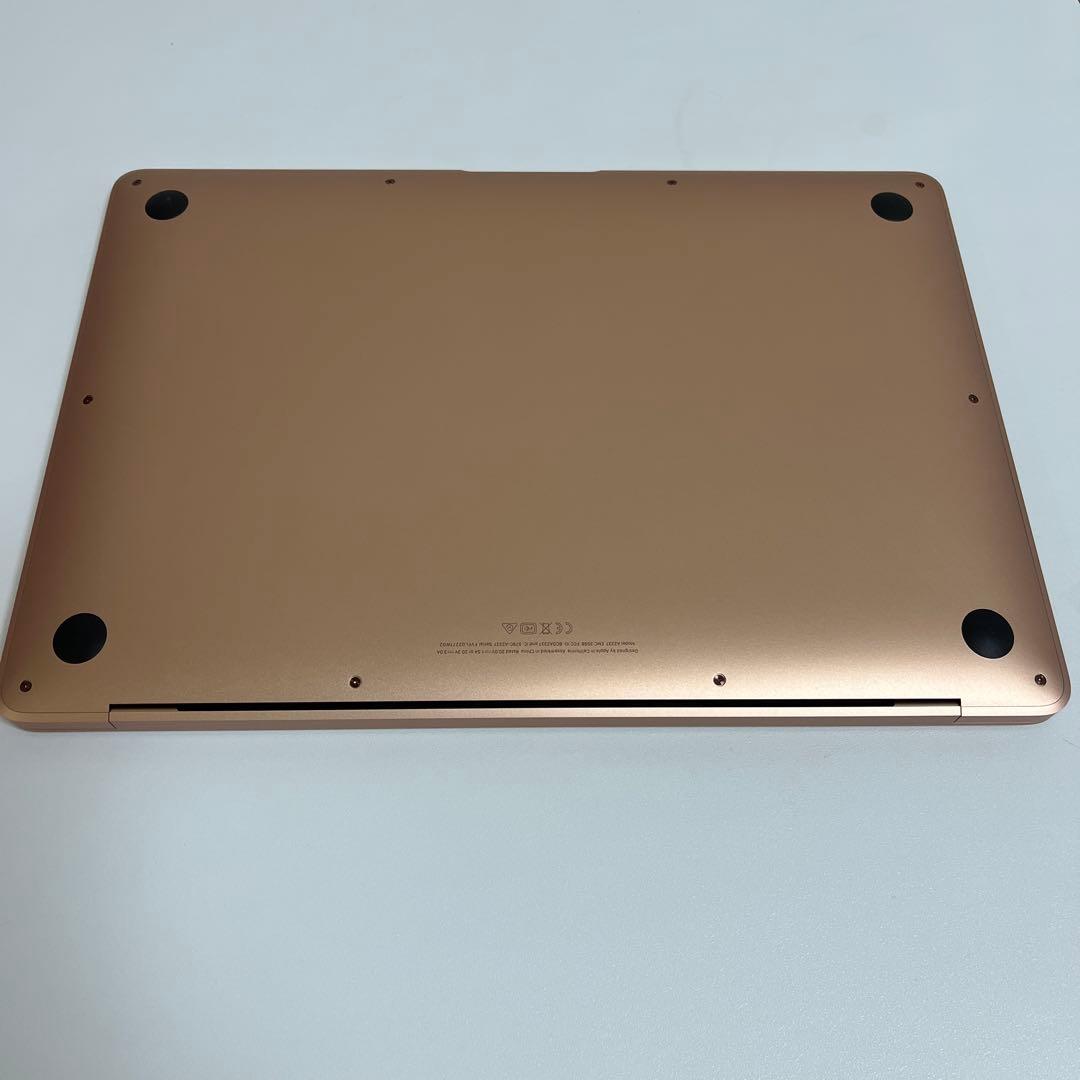 オフホワイトMacBook Air/M1/13インチ/8GB/256GB