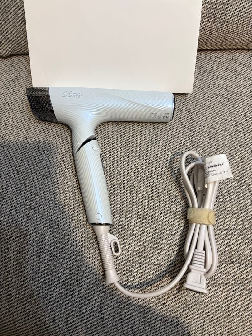 refa ヘアドライヤー 温度調整機能付き　動作正常