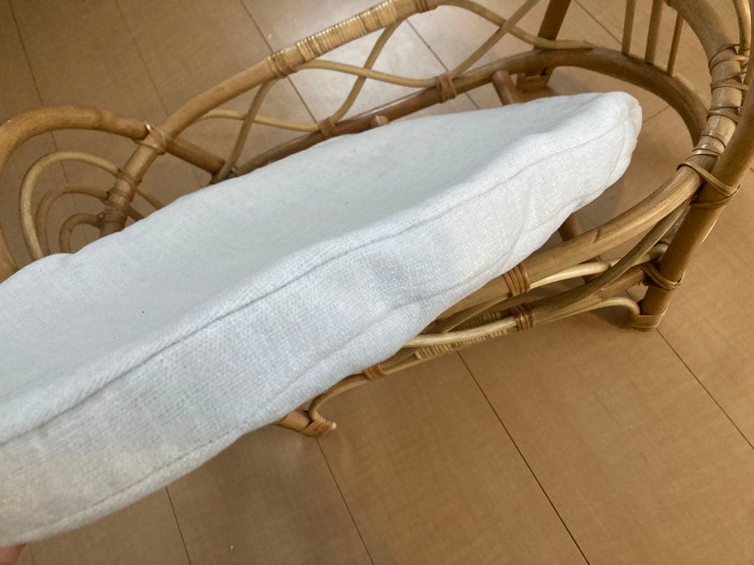 ラタン キャットベッド 人形ベッド　ペットのベッド
