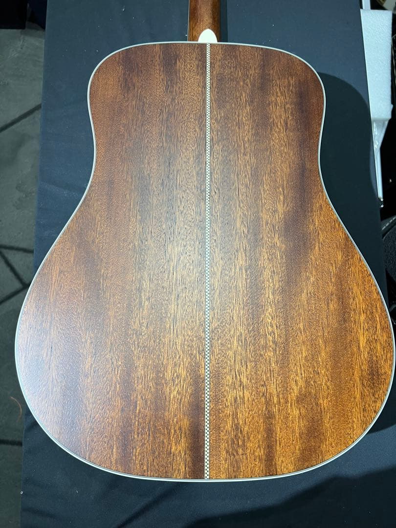 Fender PM-1 パラマウントシリーズ　オールマホガニー単板　ハードケース