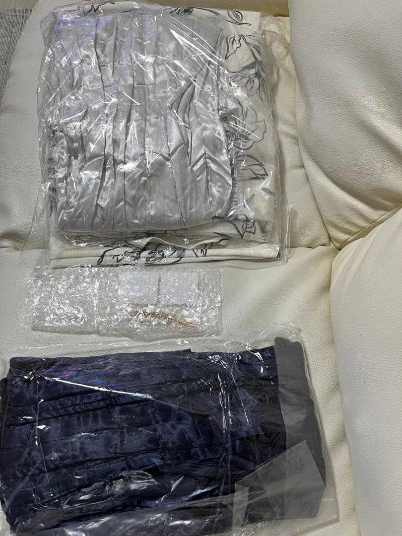 浴衣の4点セット送付 帯2種類とヘアピン？付き　新品　ワンピース浴衣　神戸レタス