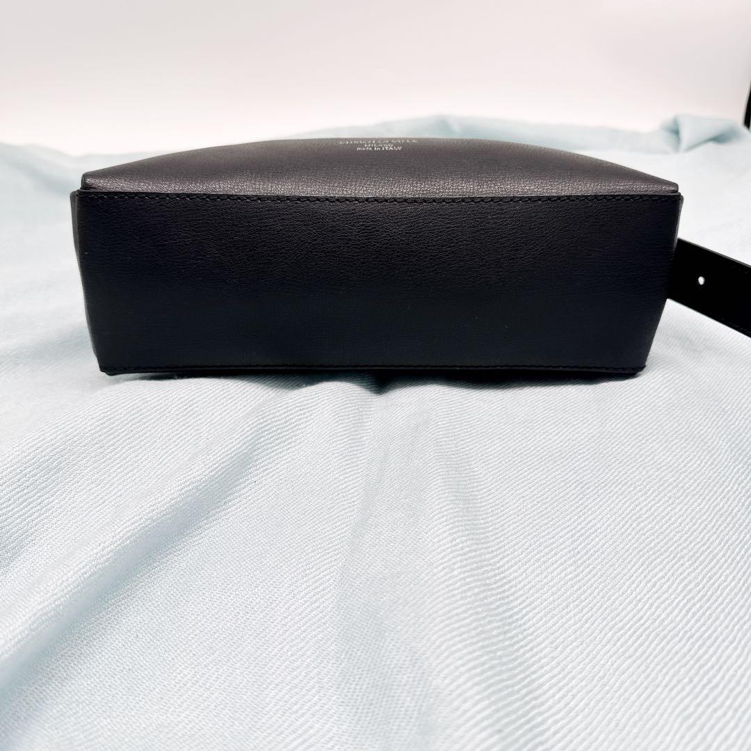 ✨ ユナイテッドアローズ 別注 クリスチャンヴィラ レザー ワンショルダーバッグ