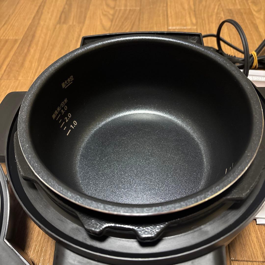 アイリスオーヤマ　電気圧力鍋 PMPC-MA2-B 2.2L 2024年製　黒