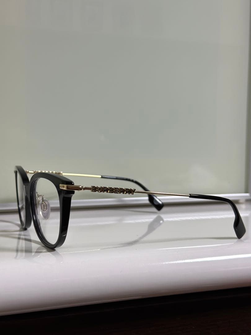 〈BURBERRY〉ラウンド型 メガネ