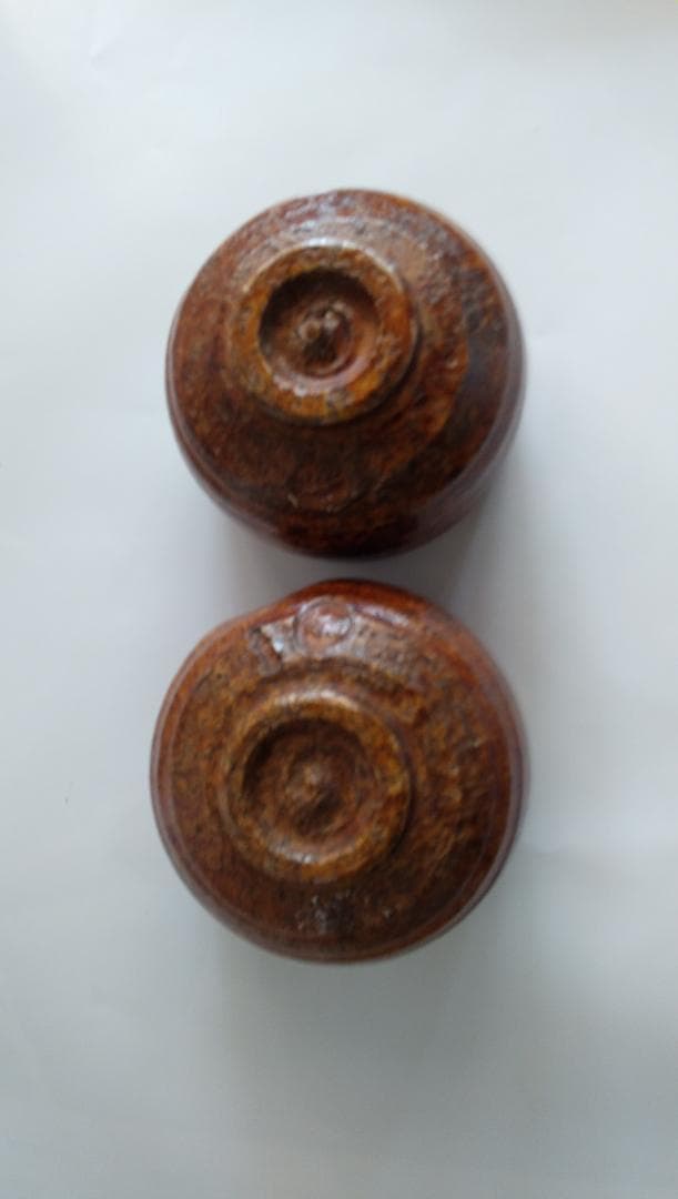 大樋焼 長楽造 大樋焼 飴釉 茶碗二客 共箱 栞 抹茶碗 茶道具 です。