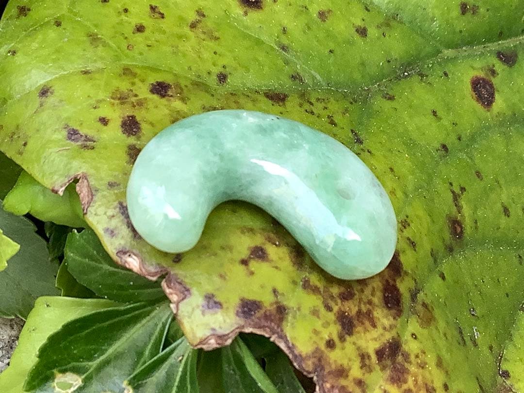 ✳親方おすすめ勾玉　糸魚川翡翠　人気の古墳時代の型　全て卸し値段　鑑定書取得品‼️