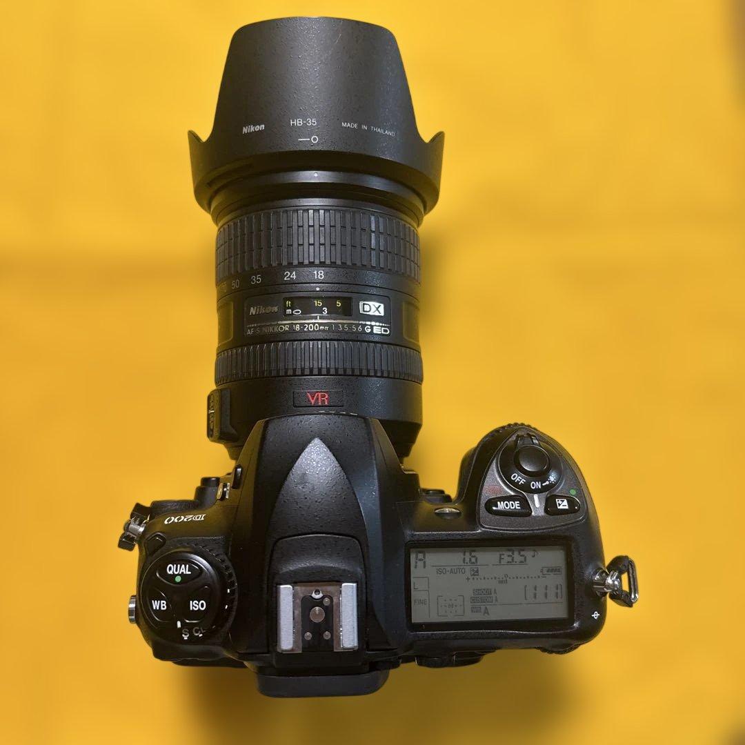 Nikon D200 デジタル一眼レフカメラ　ショット数12000以下