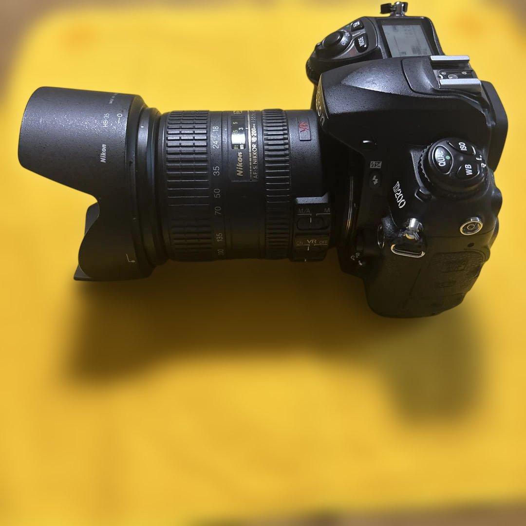 Nikon D200 デジタル一眼レフカメラ　ショット数12000以下