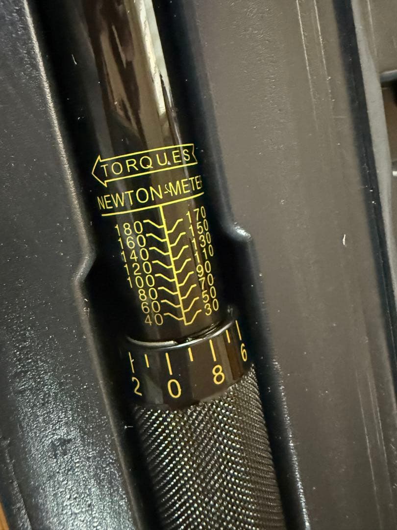 AP 1/2DR プリセット型トルクレンチセット ブラック TQS026（限定）