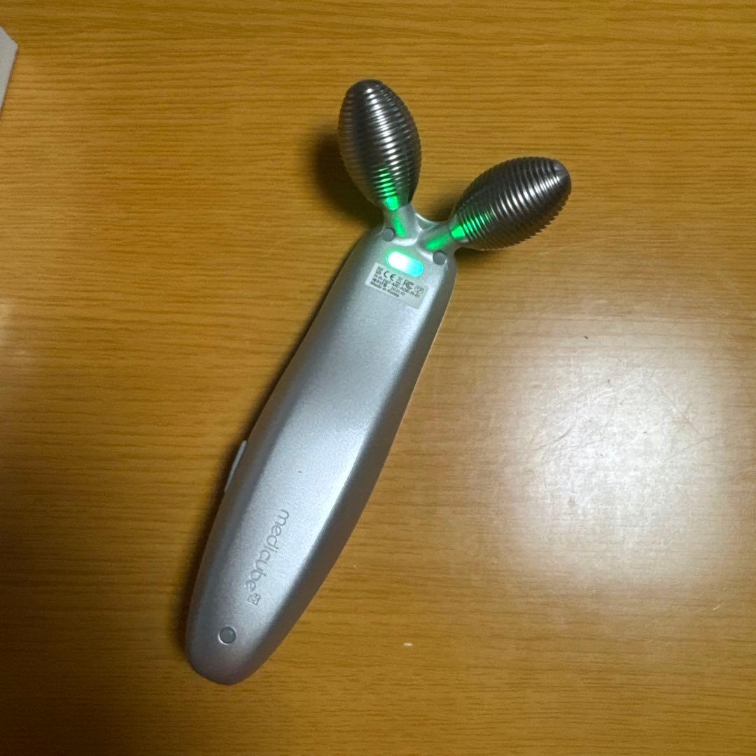 MEDICUBE メディキューブ AGE-R DERMA EMS SHOT