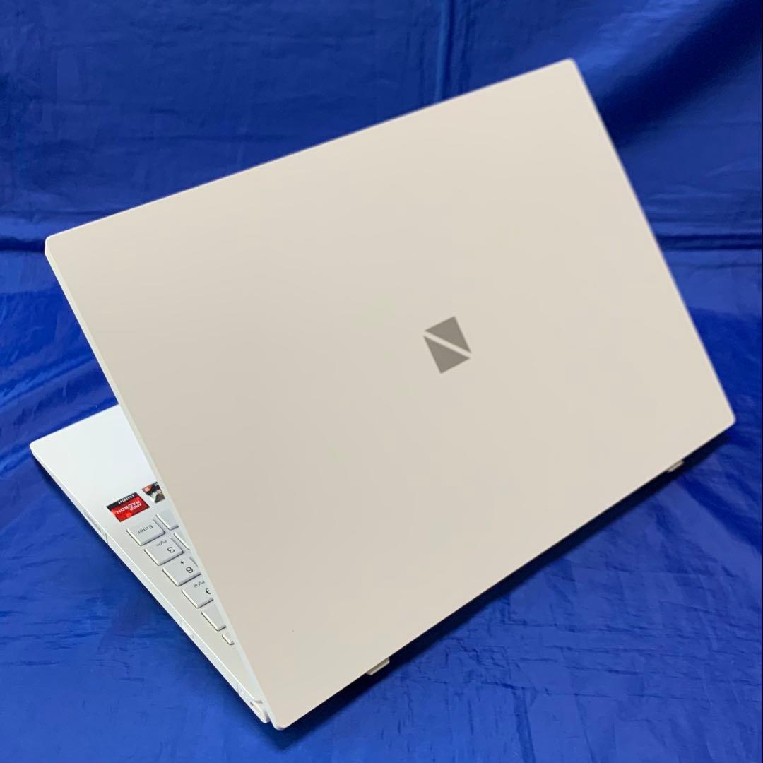 美品・2022年モデル・Ryzen3 NEC ノートパソコン LAVIE N15