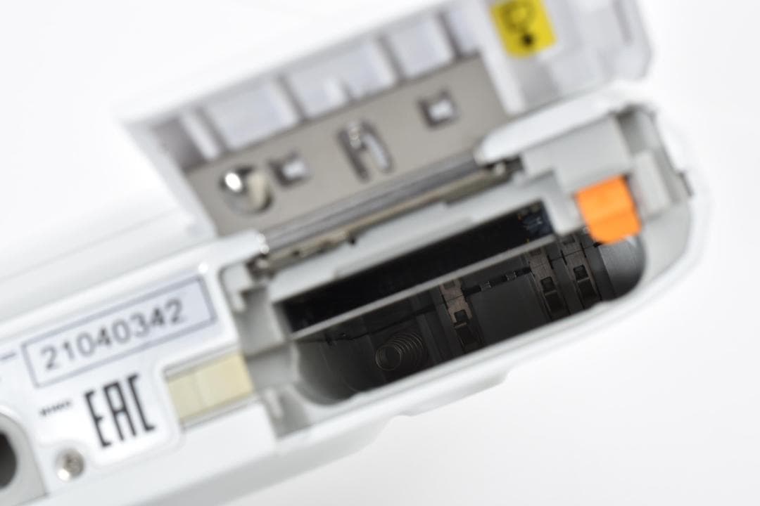 お値下げ歓迎・美品 Nikon COOLPIX S6900 ホワイト 1574