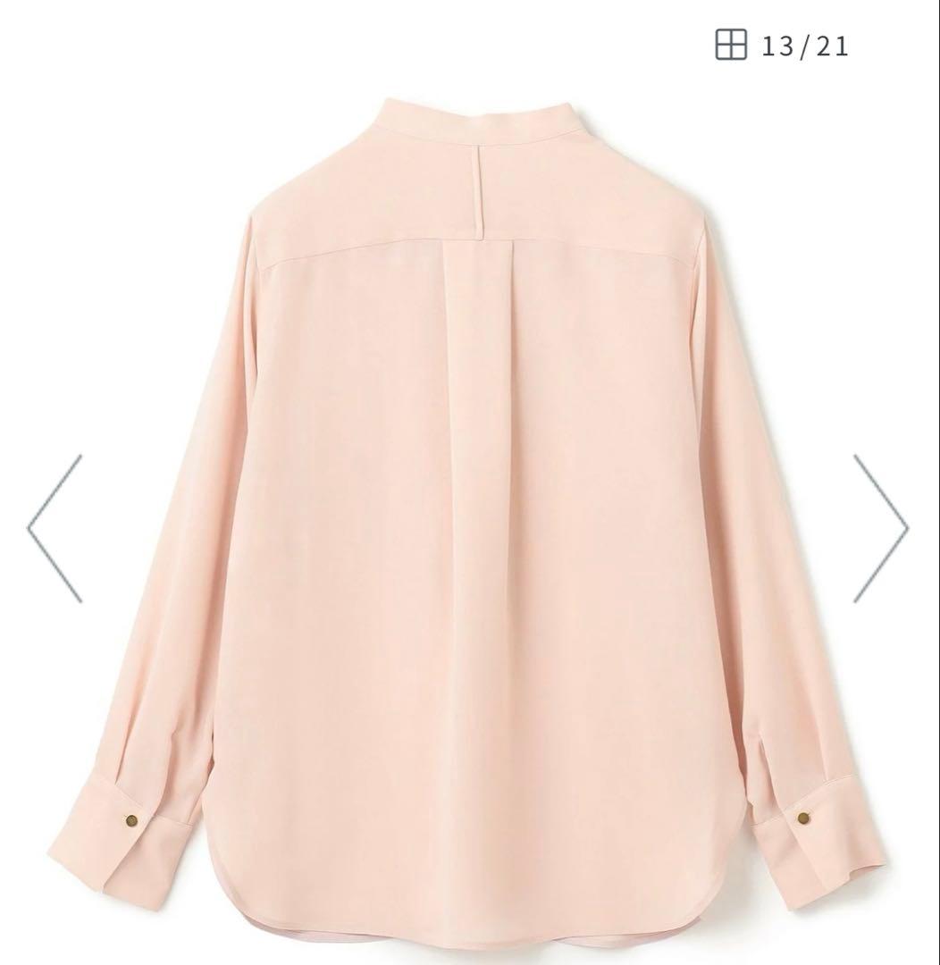 フリル付きピンク長袖ブラウス