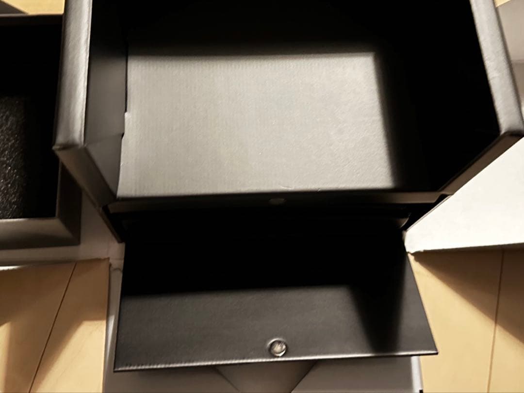 【極上品】LEICA Q2 未使用品に近い　OTECT Q-CAP付き