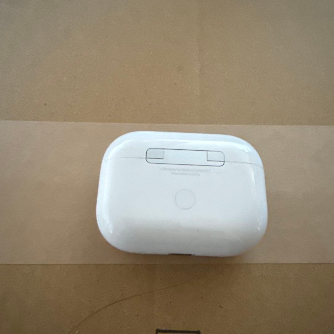 AirPods本体 ワイヤレス充電対応 ホワイト