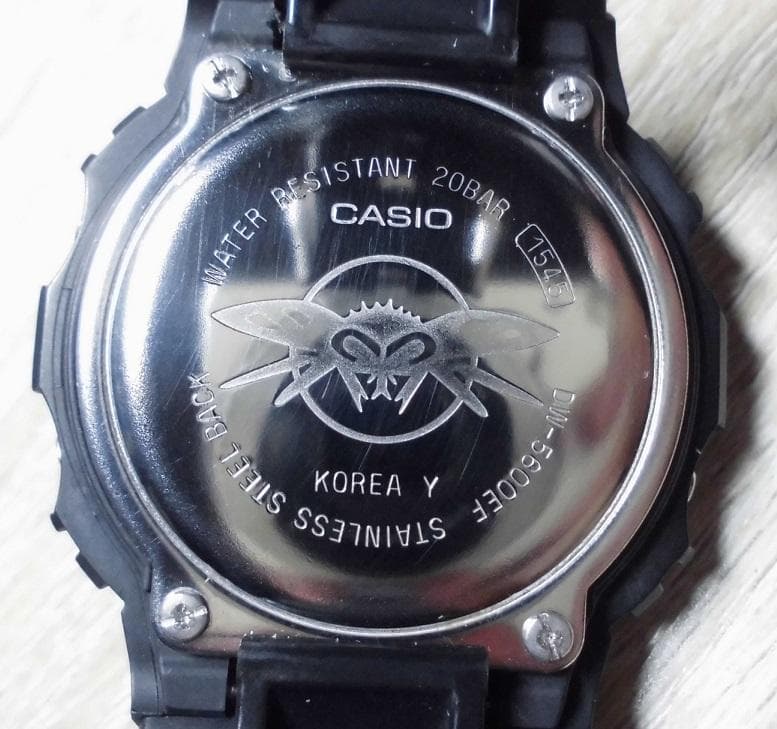 美品！カシオ ジーショック DW-5600EF-1T ブラックフライ キムタク着