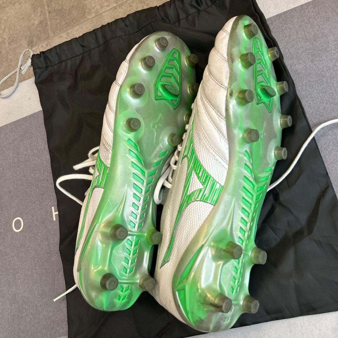 Mizuno サッカーシューズ ホワイト/グリーン 収納袋付き