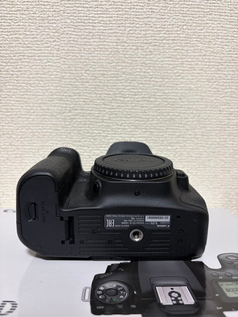 Canon EOS 90D 本体ボディと付属品