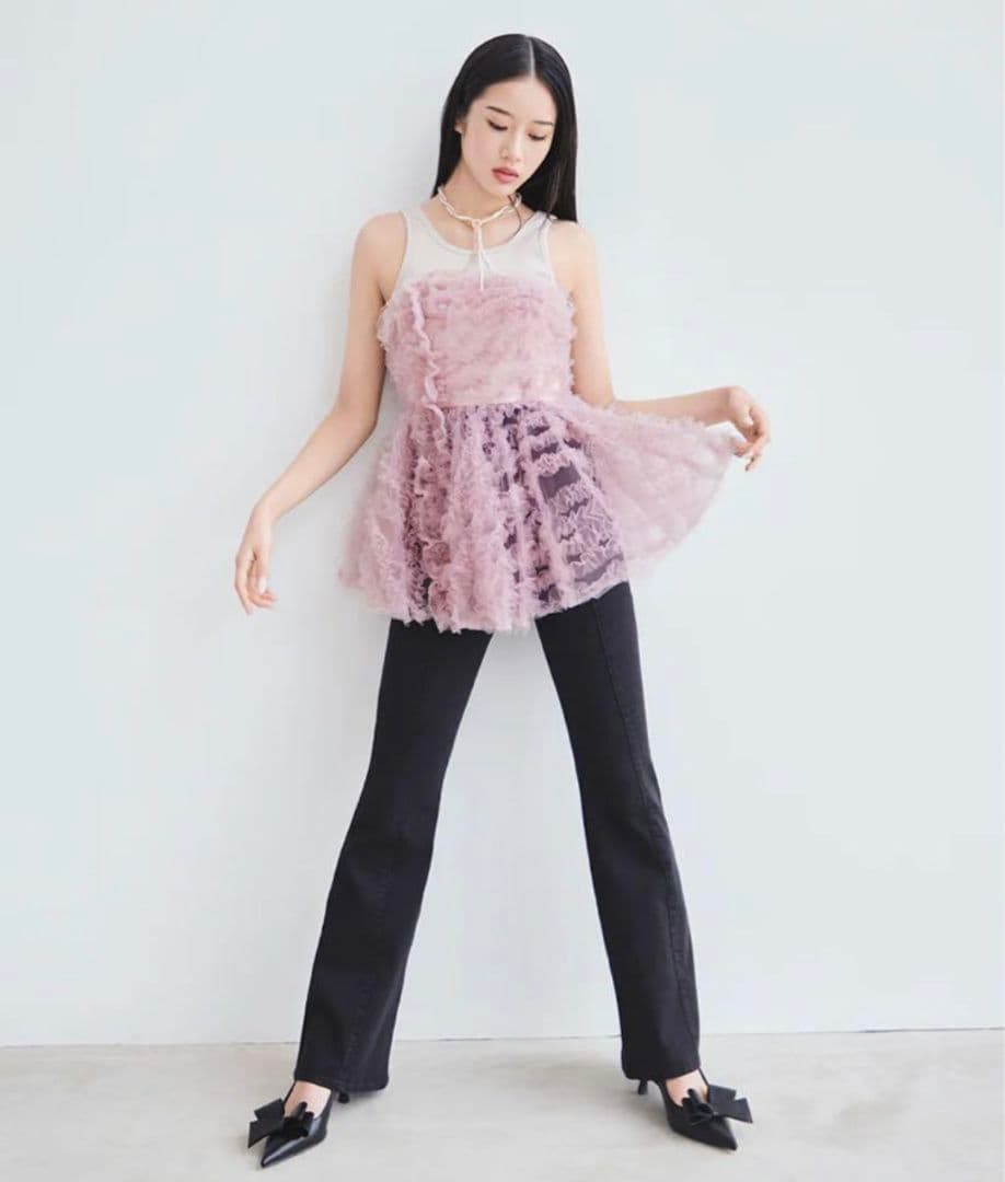 ✩美品✩ SNIDEL スナイデル チュール刺繍ベアペプラムTOPS ピンク