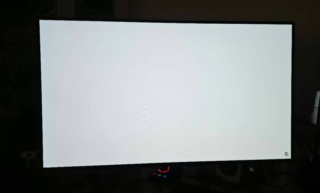 lg 32GS95UV-W 31.5インチ 4k240hz ゲーミングモニター