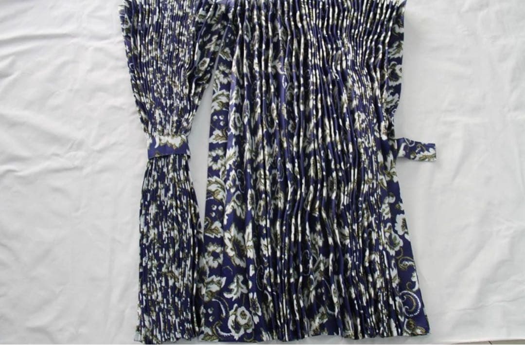 トラック 仮眠カーテン こゆきネイビー 巾240㎝×丈85㎝が2枚入り