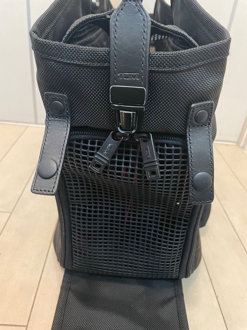 TUMI トゥミ　 ペットキャリー ショルダーバッグ 型式22180DH
