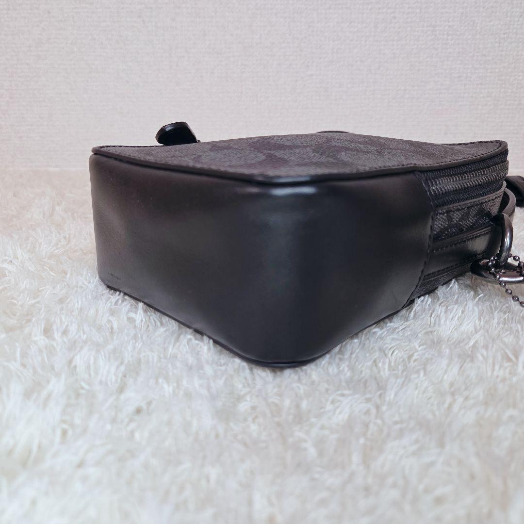 【じゅんいち出品】COACH コーチ クロスボディ 2WAY シグネチャー