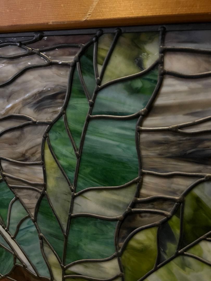 ステンドガラスのパネル葡萄ぶどう　カエル蛙