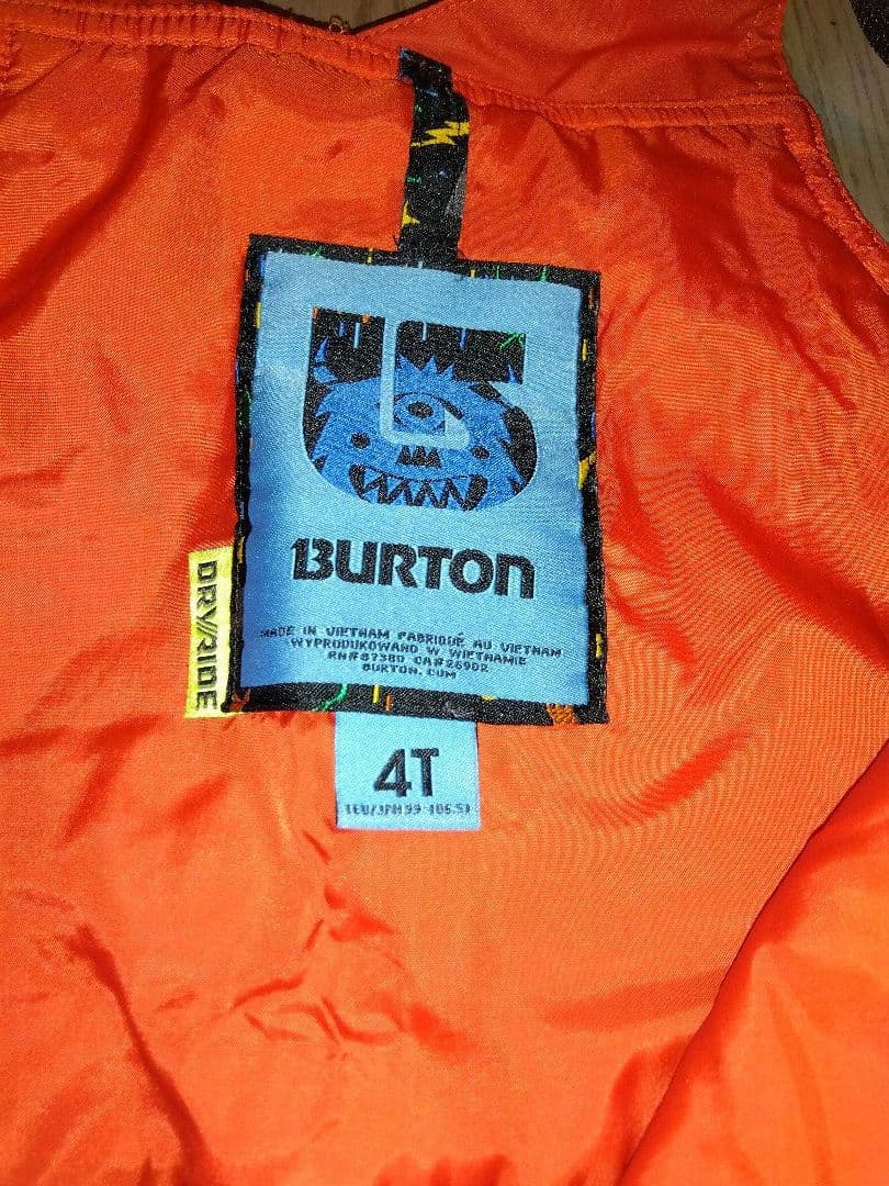 【BURTON】キッズ　スキー＆スノボウェア㊤5T.㊦　4T グローブ2T 他